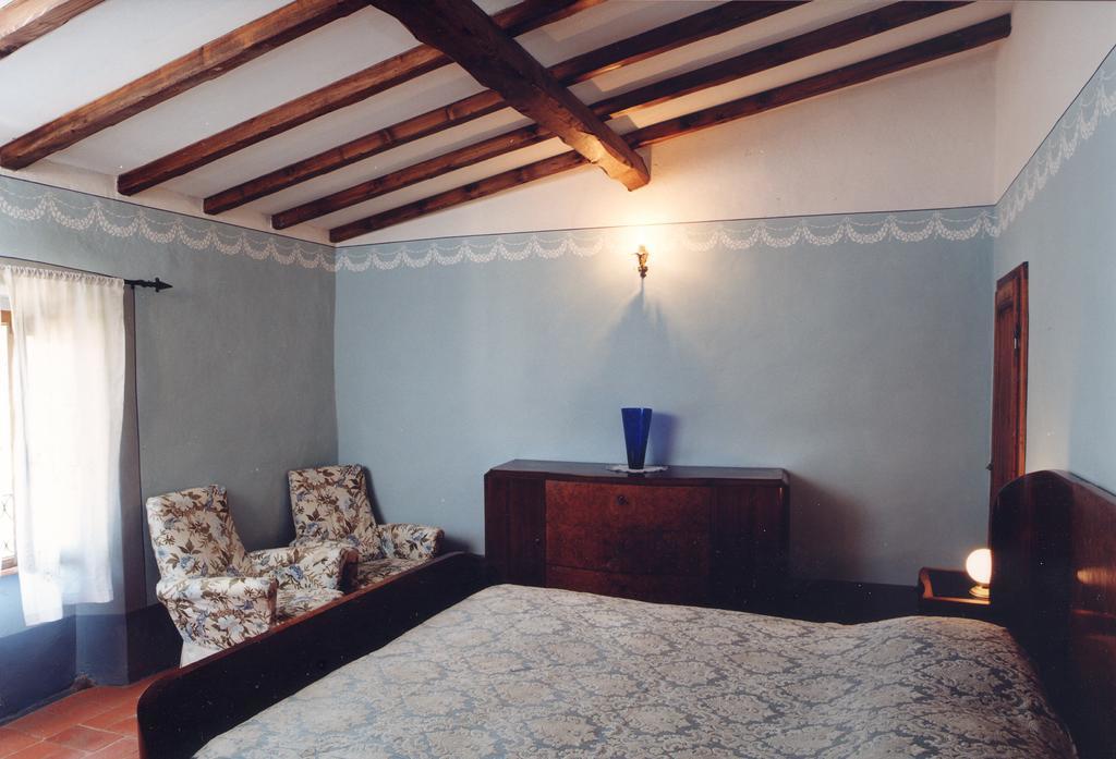Antica Casa "Le Rondini" Bed & Breakfast Borgo a Buggiano Room photo