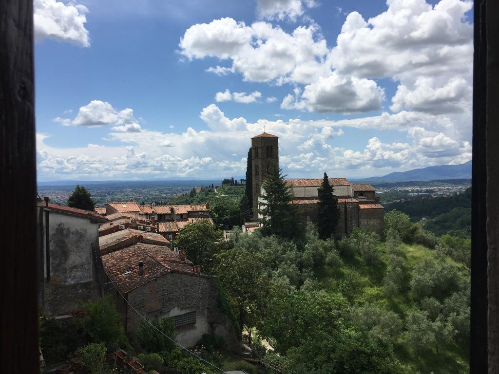 Antica Casa "Le Rondini" Bed & Breakfast Borgo a Buggiano Exterior photo