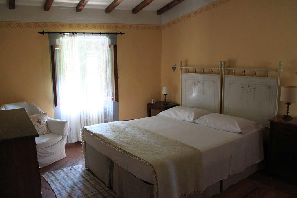 Antica Casa "Le Rondini" Bed & Breakfast Borgo a Buggiano Exterior photo