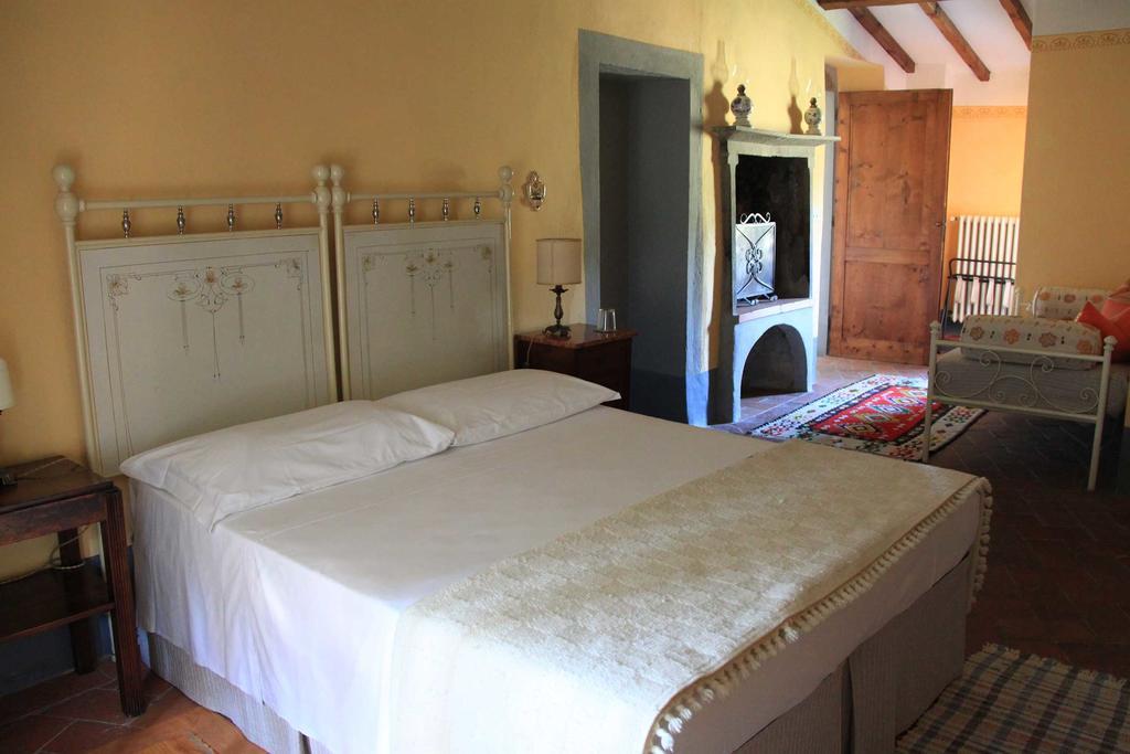 Antica Casa "Le Rondini" Bed & Breakfast Borgo a Buggiano Exterior photo