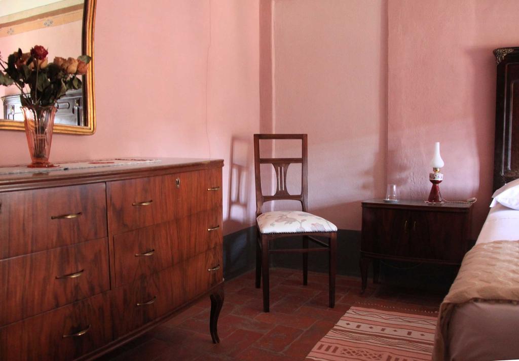 Antica Casa "Le Rondini" Bed & Breakfast Borgo a Buggiano Exterior photo