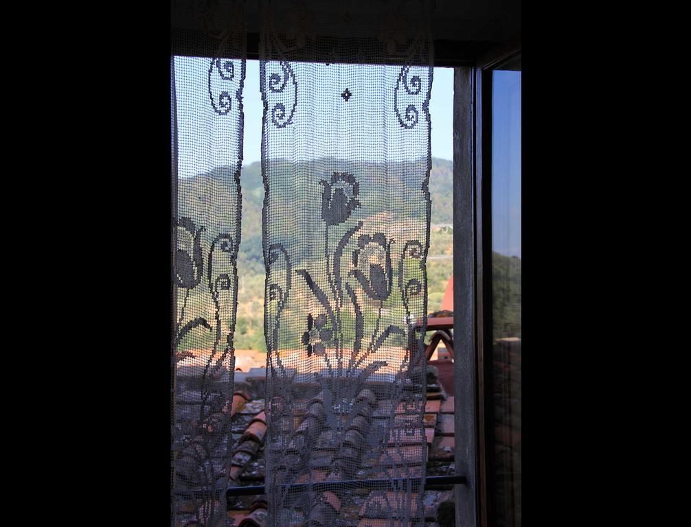 Antica Casa "Le Rondini" Bed & Breakfast Borgo a Buggiano Exterior photo
