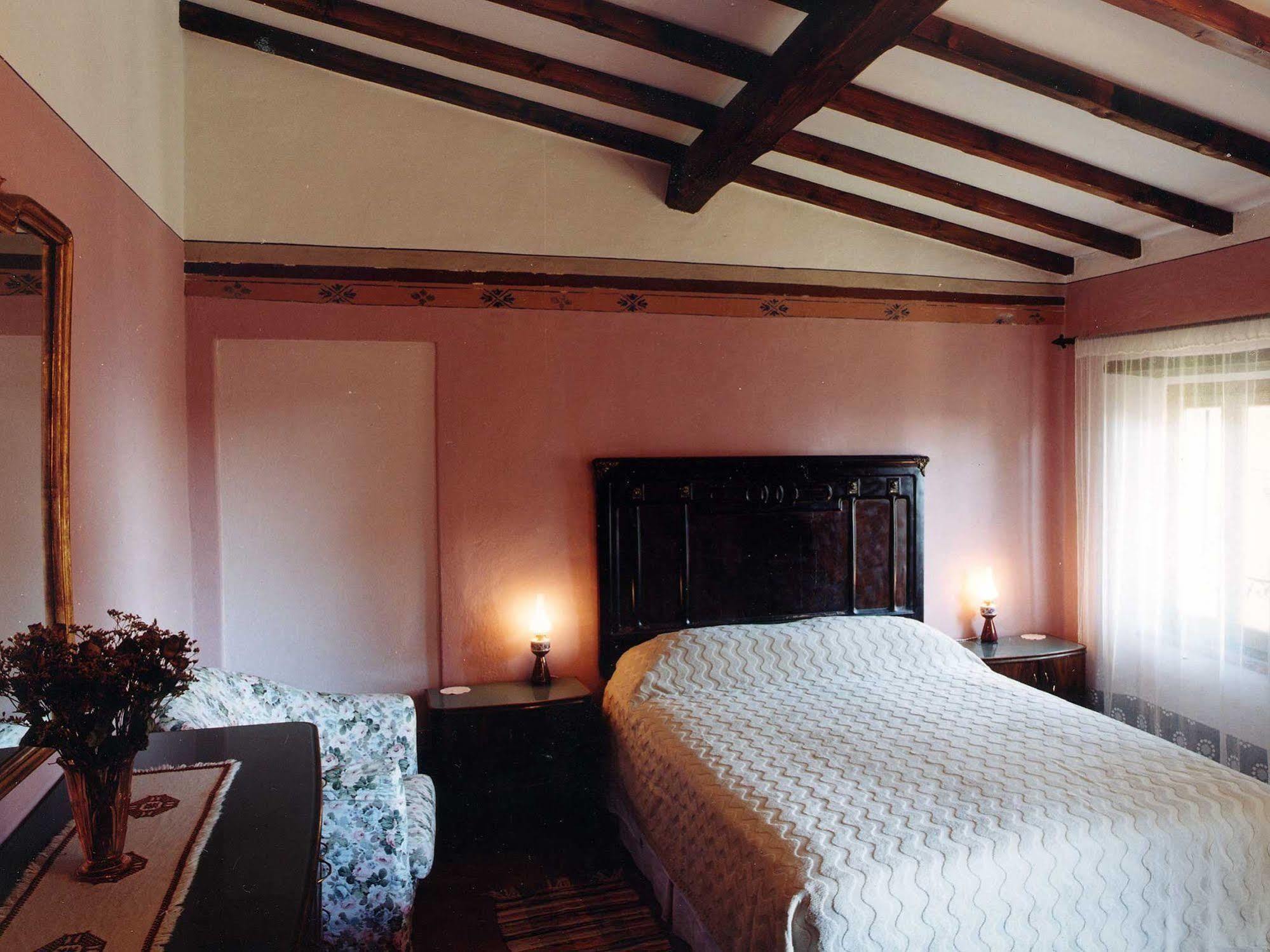 Antica Casa "Le Rondini" Bed & Breakfast Borgo a Buggiano Exterior photo